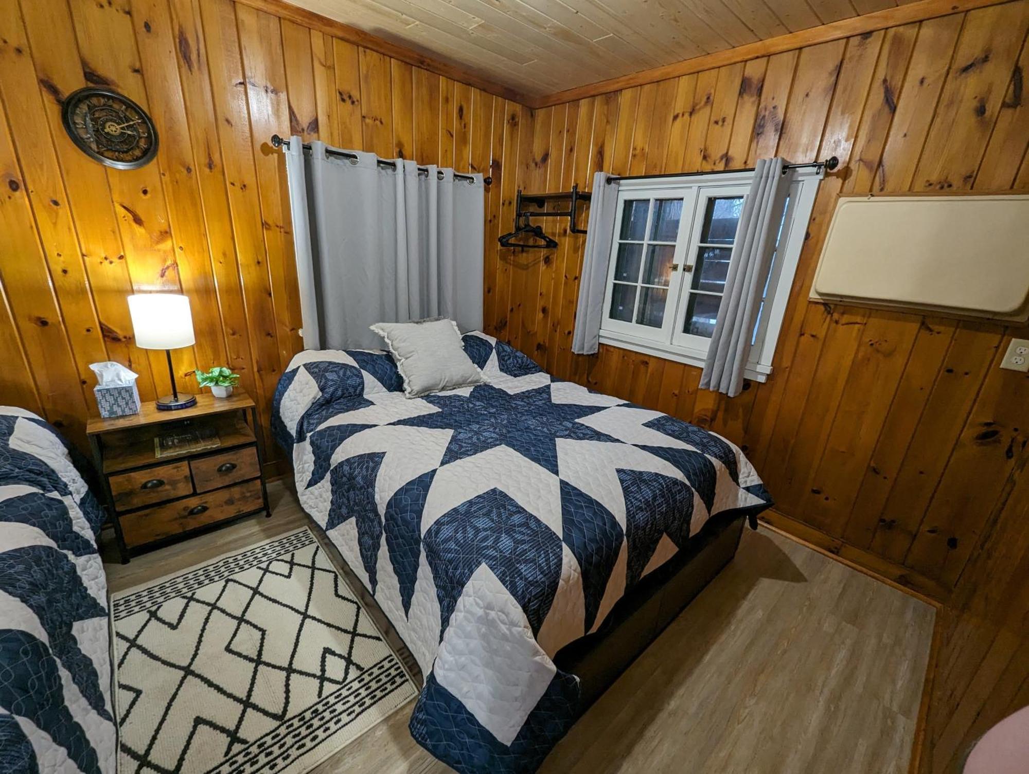 Riverside Point Resort Motel Park Rapids Kültér fotó